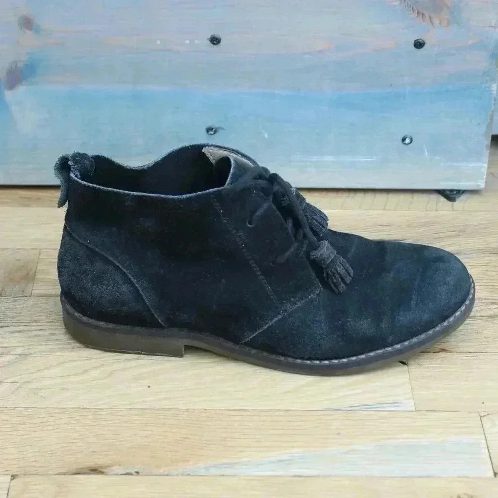 Women’s Hushpuppies Navy Tassel Chukka Boots Size 8